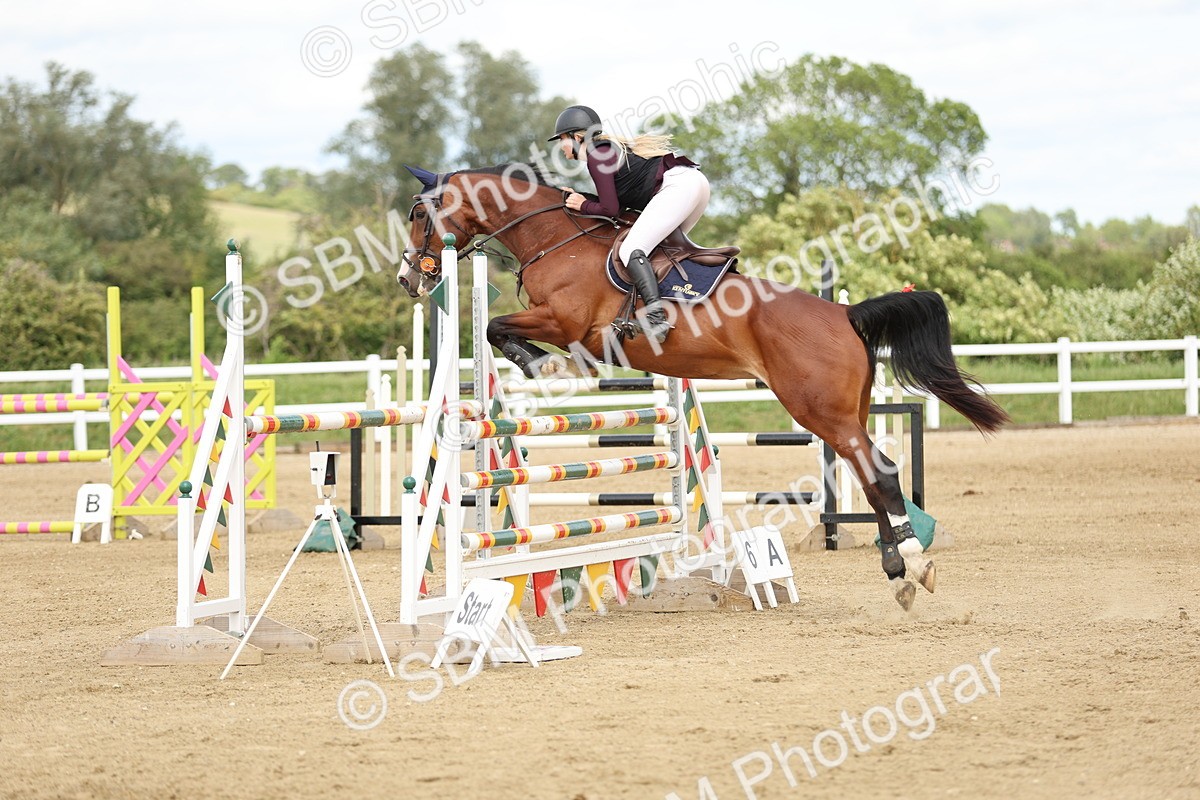 SBM_001164 - Class 5 - Senior Foxhunter - 1.20m