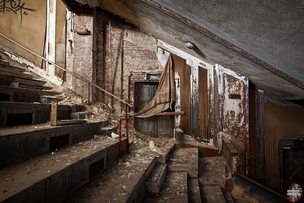 The Abandoned RKO Proctor's Palace Theatre in Newark, NJ