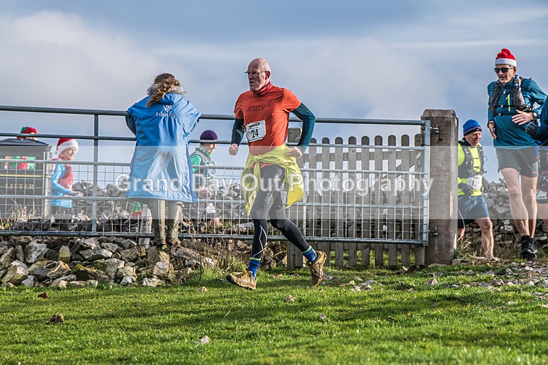 Litton-201 - Litton Christmas Cracker Fell Race (Limestone Series) Sunday 14th December 2025