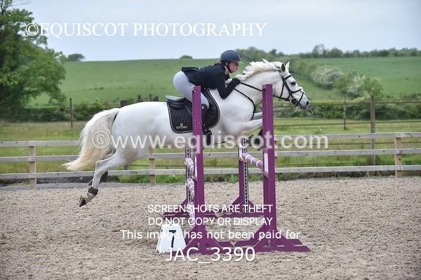 JAC_3390 - CLASS 4 Senior BritiNovice/ 90cm Open