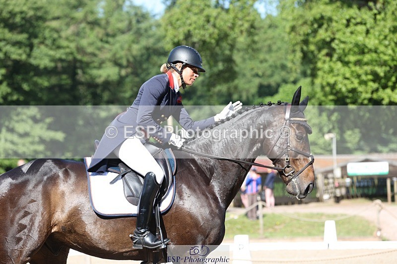 230526-093113-05092 - 355-JASON_KING-Izzy_Taylor-WEDTrotUp+DR