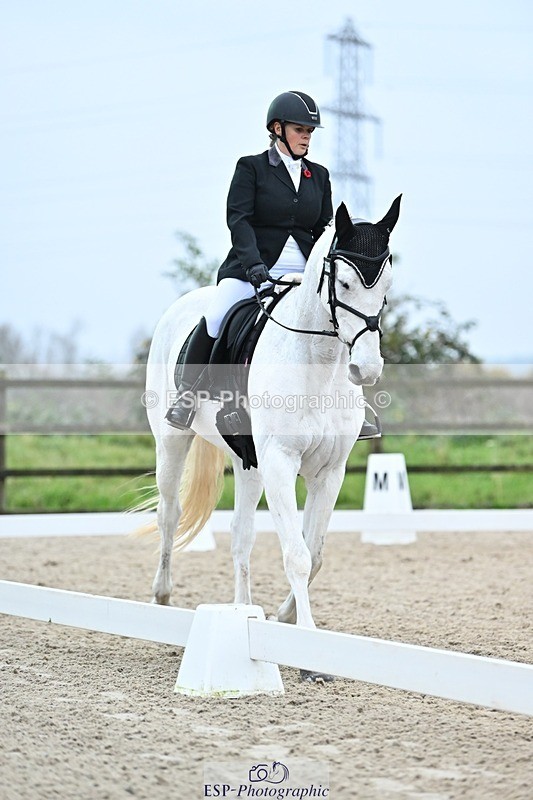 241103-154817-03235 - Novice 1 - 14.44 to 16.08