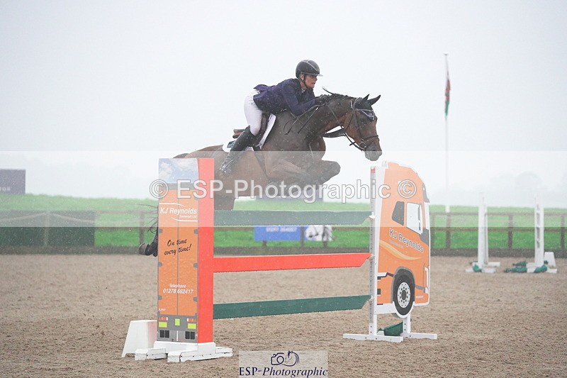 231017A-104124-06510 - Cls 26 Chard Equ Grand Prix