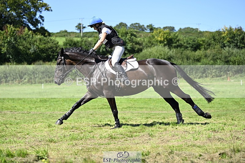 240811A-151102-05296 - 172