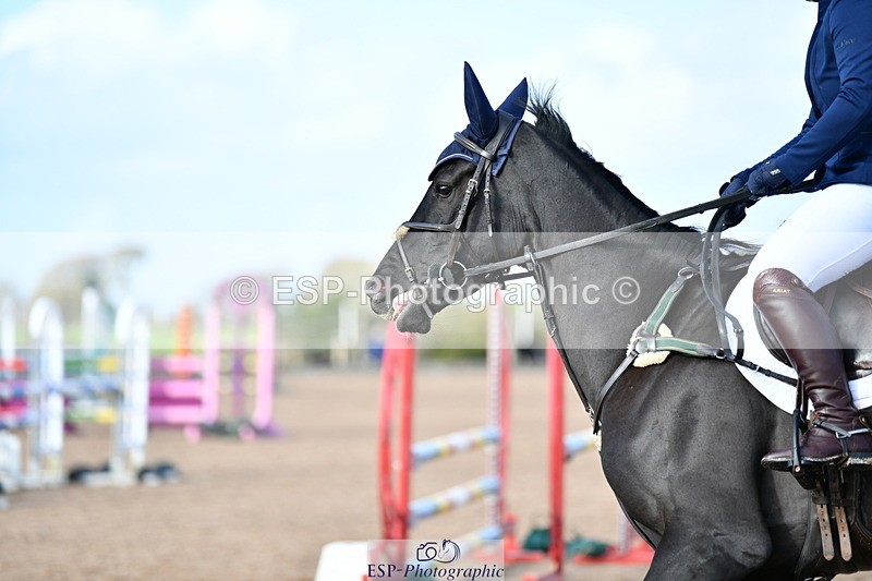 241026A-120810-01163 - SAT Cls 26+27 Club and Schools 90cm