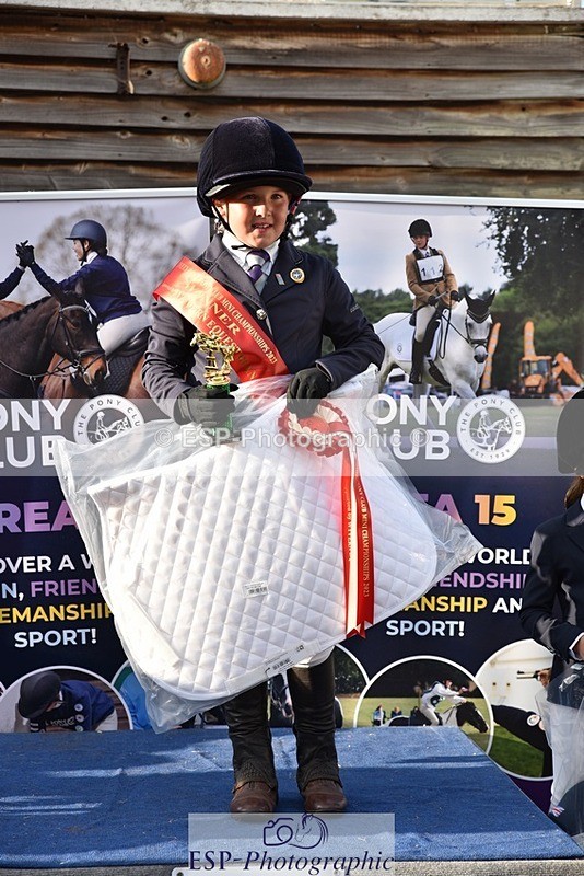 230824-182920-07080 - Thursday 40 and 50cm Presentations