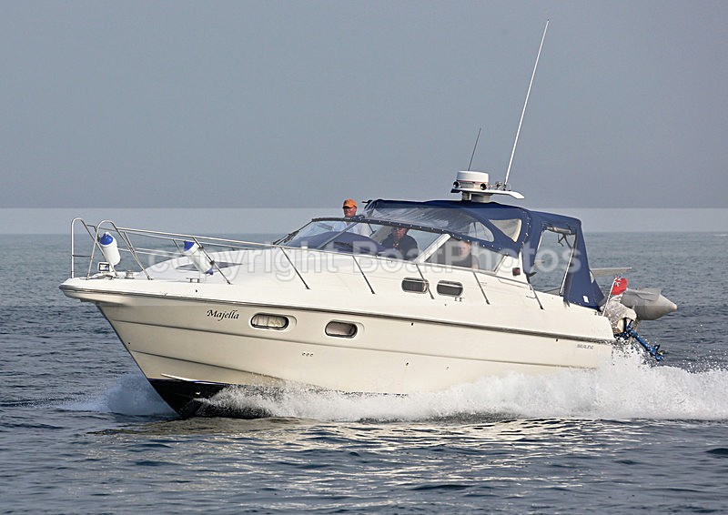140906 MAJELLA SEALINE 330 WT7A3363 - Motorboats - Open