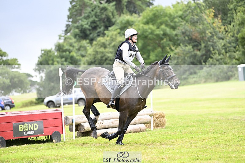 240825X-172305-37720 - 80cm XC 16.30 to 17.30