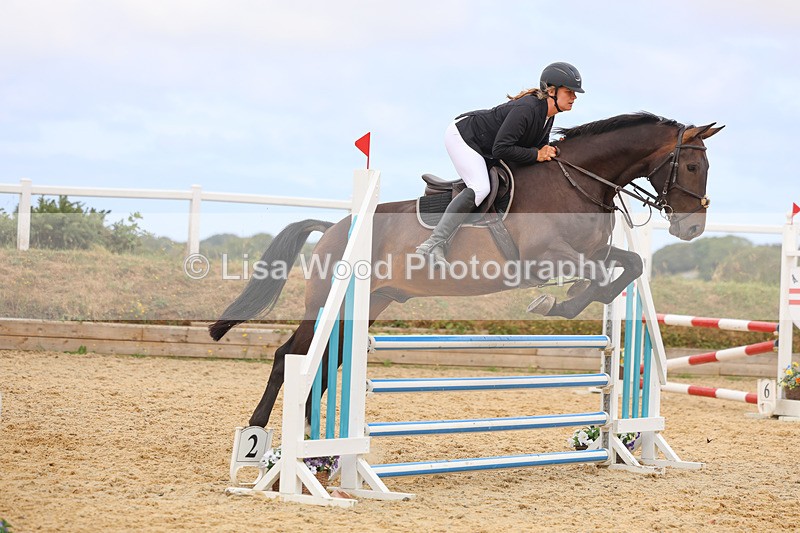 3E7A4707 - Class 4: Senior British Novice/90cm open