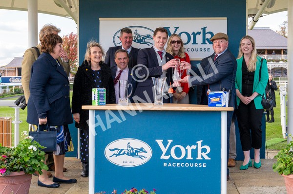 111024-Race 5-Vince LAmour-7265 - Race 5 3.45pm Copper Knight - Winning Most Horse At York Handicap