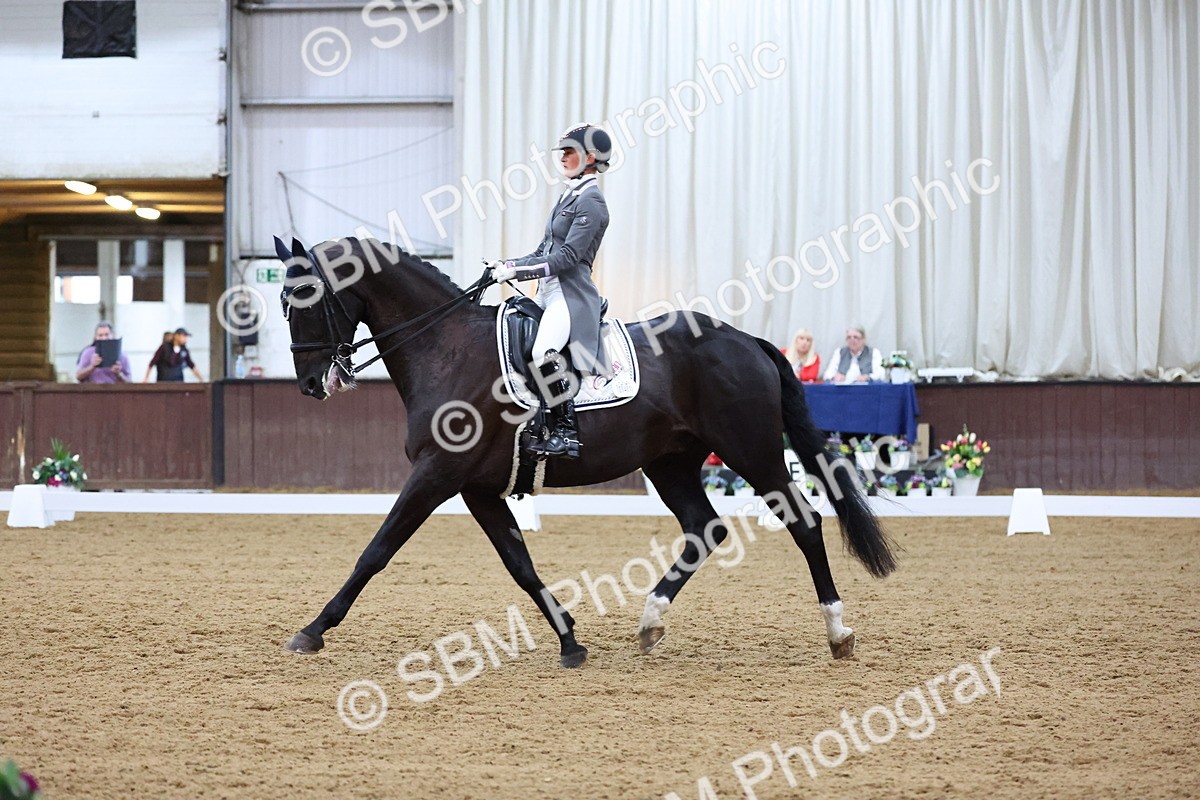 SBM_009505 - Class 14 - FEI Grand Prix - 19.27-20.27
