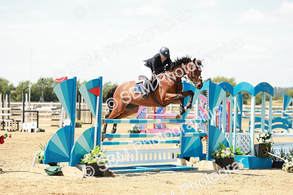 SBM_007519 - Class 3 - Senior Newcomers - 1.10m Open