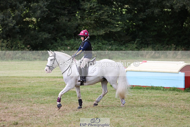 240825X-114753-32331 - 70cm XC 11.00 to 12.00