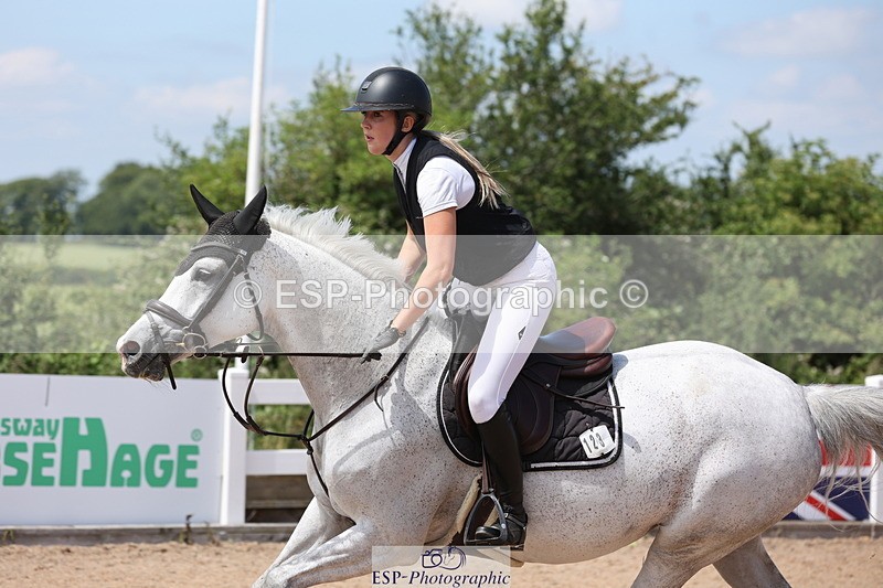 240718A-131327-05476 - Cls 9, 1 Star Bronze Tour 1.10m