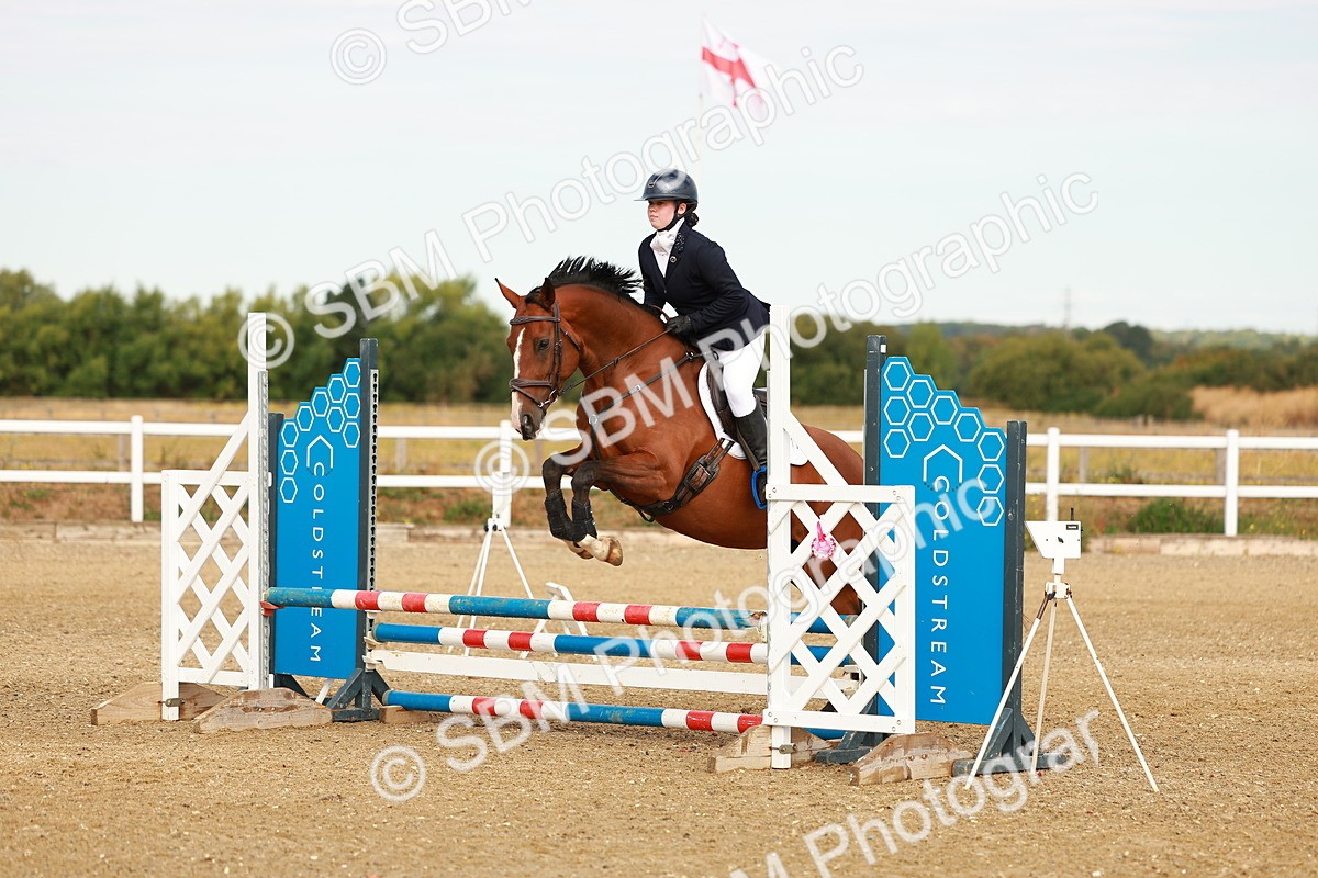 SBM_002017 - Class 8 - Clear Round