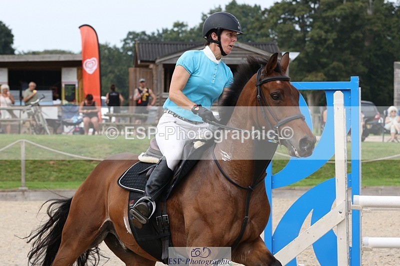 230908-155018-02636 - Cls 8 Snr 1.05m Open