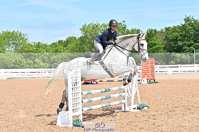 240619A-111109-00034 - Cls 1 British Novice and 90cm Open