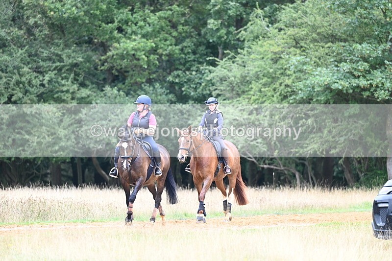 DSC_5932 - Time at Statue 12:17 to 12:44