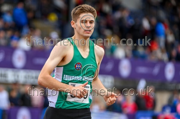 Sen25SAT-922576 - Track Male Set One