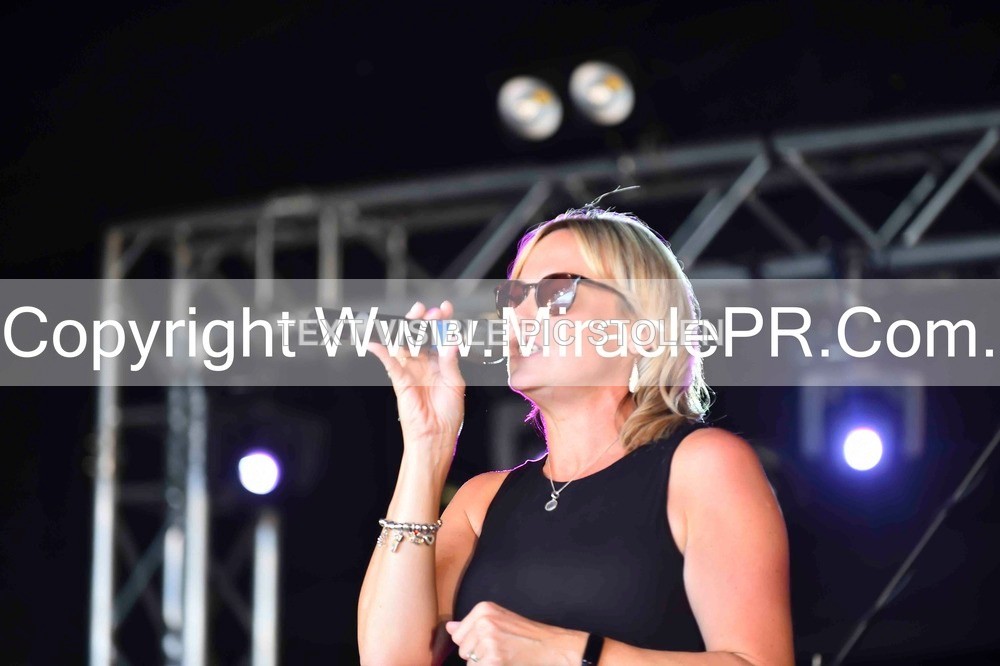 SH4_0752 - Lisa Winwood
