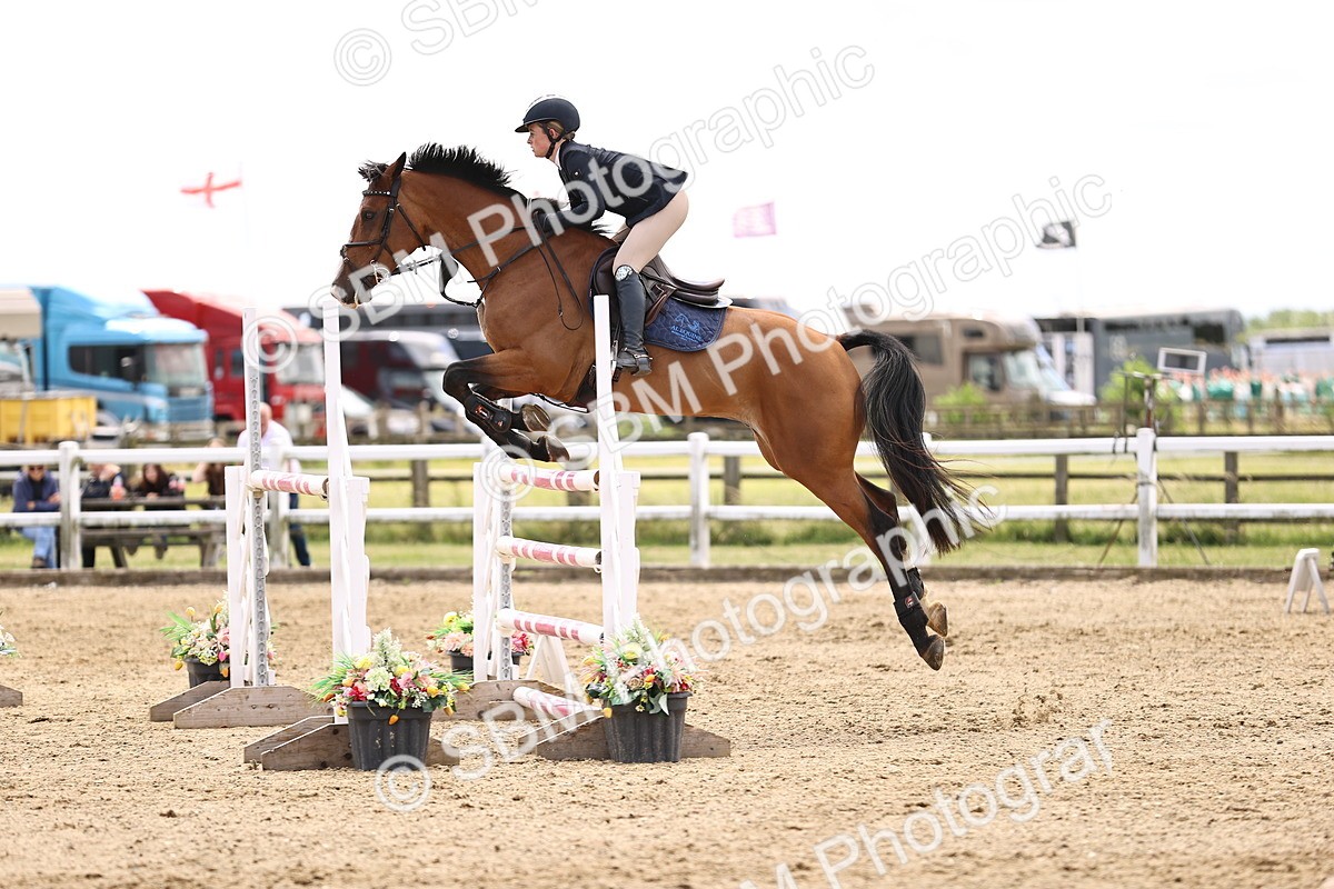 SBM_003657 - Class 22 - Senior Foxhunter 1.20m