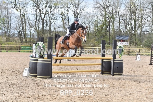 BPP_0256 - CLASS 2 FRI Senior BritiNovice/ 90cm Open