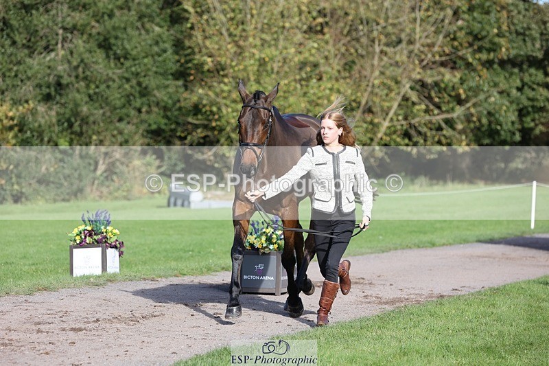 241027-102607-15884 - 548-Fenella.Redvers-DANCING.PADDE