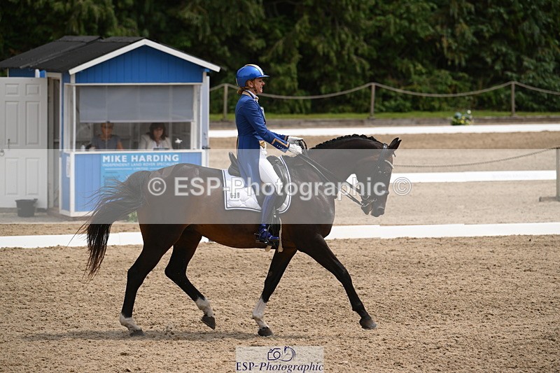 250719A-140229-05870 - 038-Natasha.Collings-Costello-Dovevale.Tender.Dove