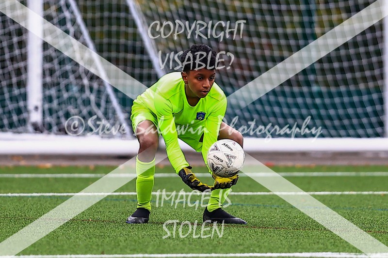 1DX30317 - 2025-10-12 FC Abbey Meads U14 Orange V Kingsdown Lions U14