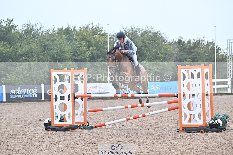 250914-123053-08835 - Cls 36 1.05m Amateur Quali