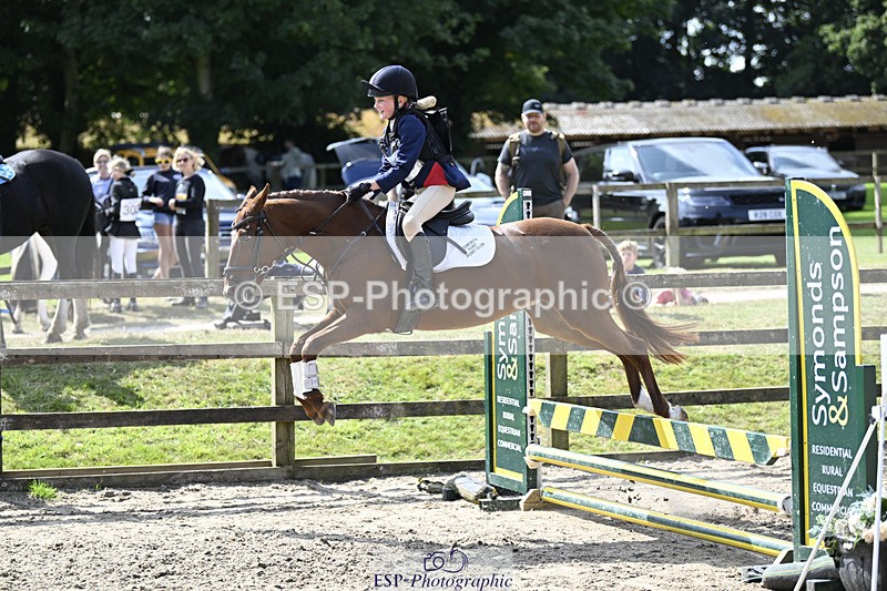 240823X-121014-16412 - 60cm R2 11.00 to 12.30