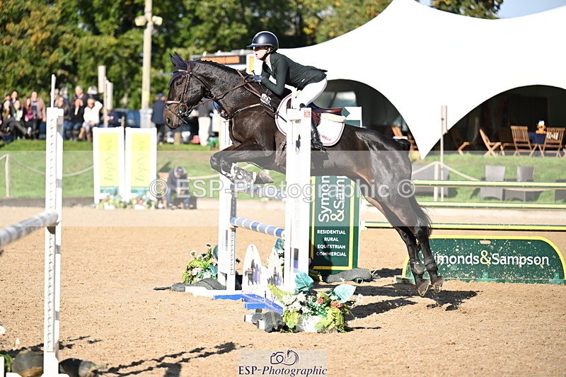 251024A-123333-10382 - C-230-Ciara.O.Connor
