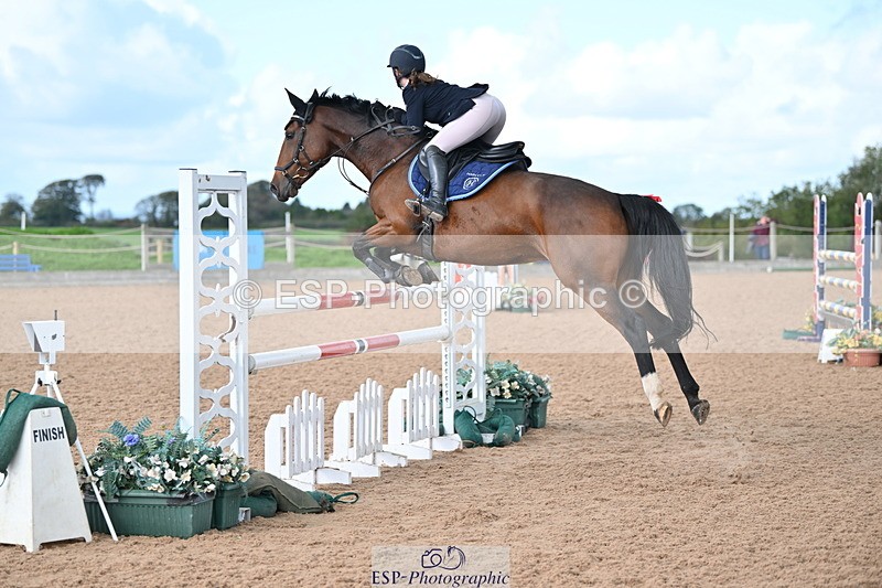 231014A-125012-04692 - Cls 19 1.15m Members Cup