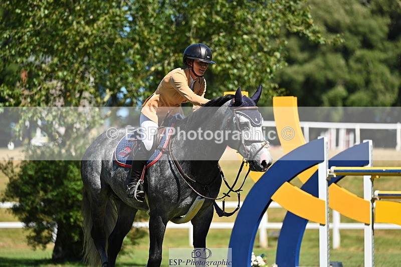 260704A-155341-15972 - Cls 33 Snr Fox Second Round