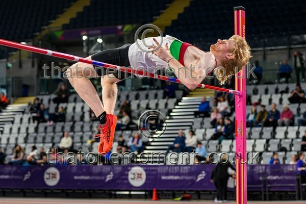 SeniorInd25-919315 - Field Male