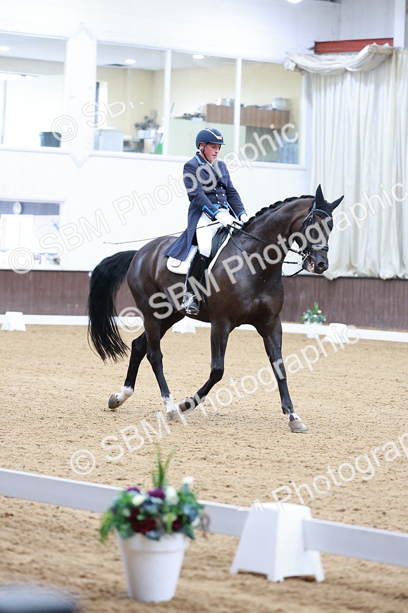 SBM_015932 - Class 5 - FEI INT II - 15.48-17.00