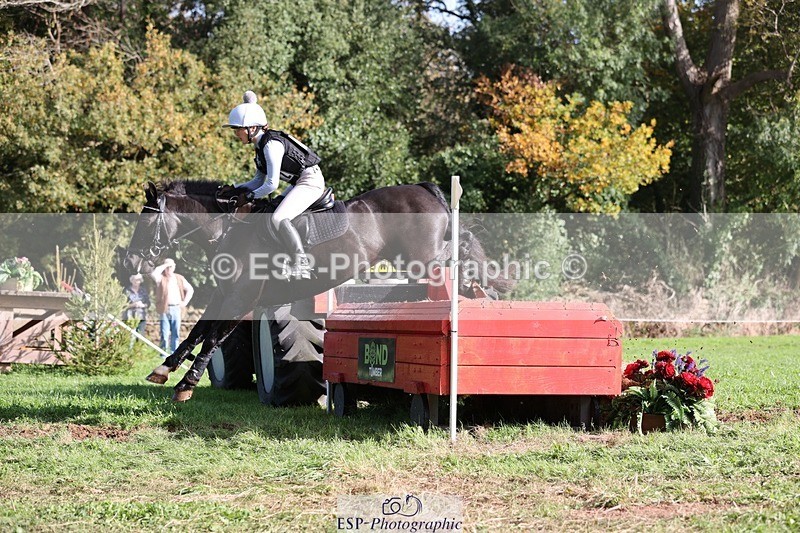 241026-130437-13761 - 452-Eleanor.Blewitt-CARRY.ON.PRINCESS