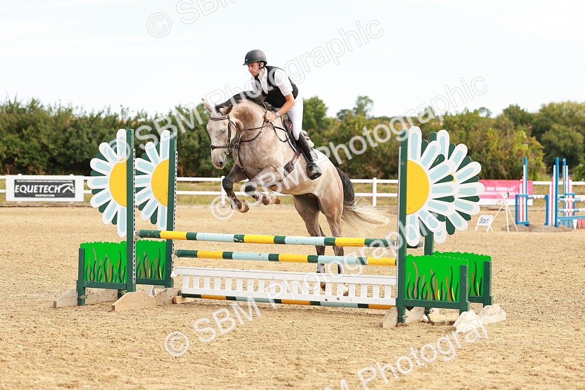 SBM_002411 - Class 9 - Senior British Novice - 90cm