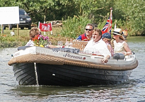 090703 FLOREANA IMG_0411 - HENLEY REGATTA FRIDAY 3rd JULY 2009