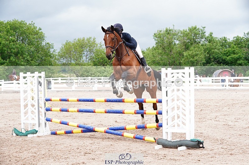 250524-115534-06471 - Cls 21 A&B Snr Disco & 1.00m Open