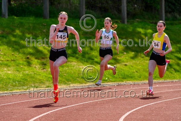 East25Sun-929347 - Track Female