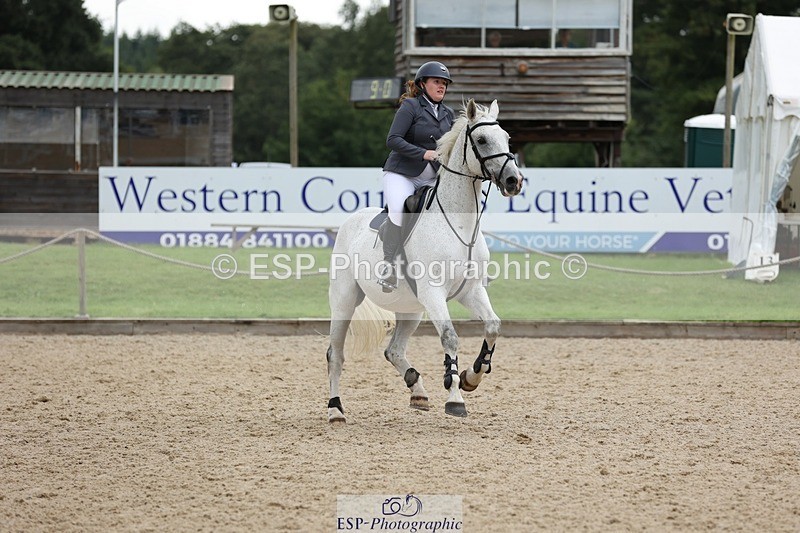 240817-152704-02228 - 06A Snr Fox 1.20m open