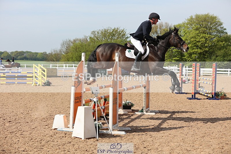 240510A-101158-05617 - Cls 14 Discovery and 1m Open