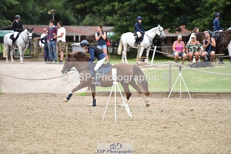 240802-104032-00910 - 80cm Round 1