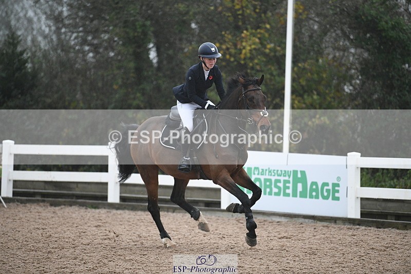 241103A-110635-07679 - SUN Cls 21 Snr Newcomers and 1.10m Open