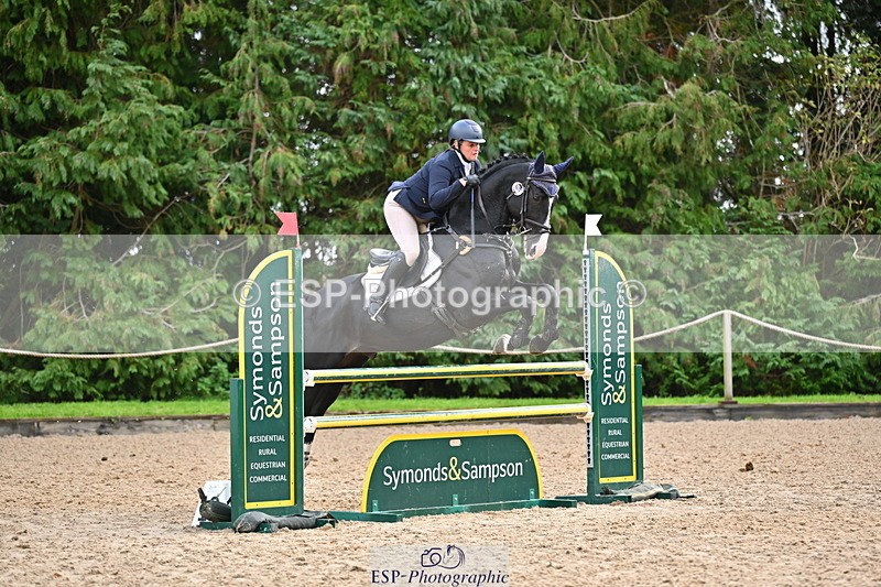 251026A-115149-24152 - E-381-Charlotte.Rowe