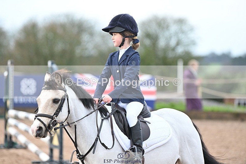 231203A-111706-00778 - Cls 16+17 Club and Schools 80cm