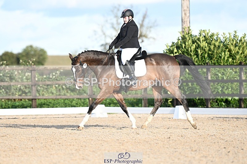 231105-143444-02407 - Cls 5 Novice 27 Start to 15.30 break