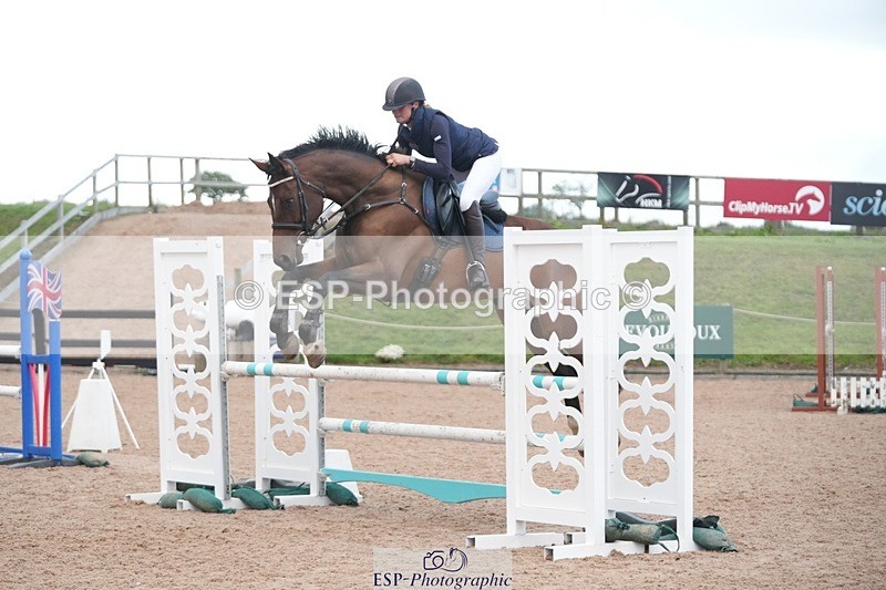 250902-185845-00868 - 1m Plus