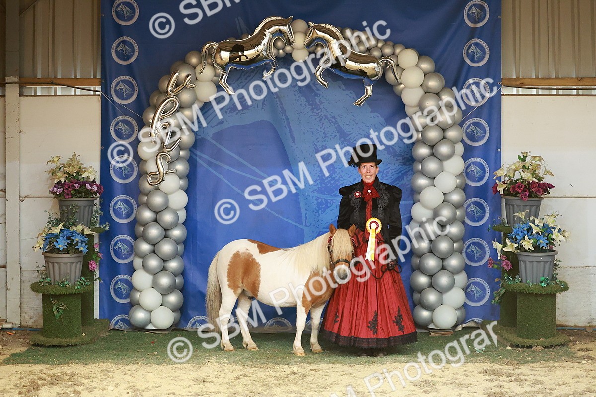 SBM_13737 - Class 104 - IH  Costume